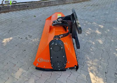 Hydraulic flail mower