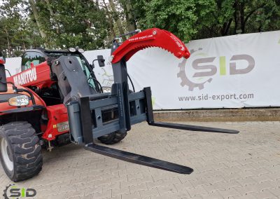 Wood grapple for pallet forks