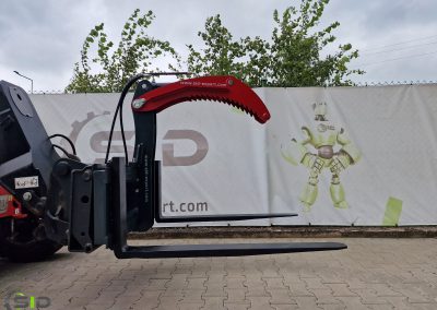 Wood grapple for pallet forks