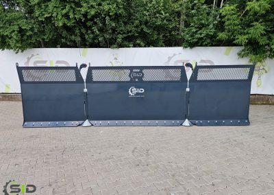 Hydraulic silage blade