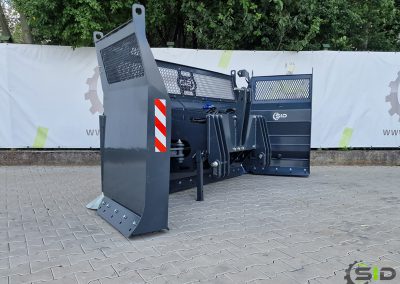 Hydraulic silage blade