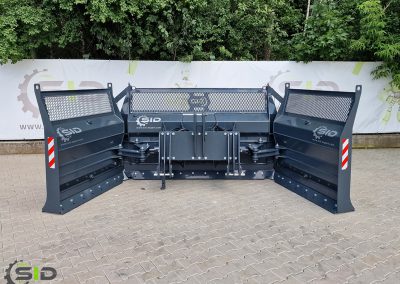 Hydraulic silage blade