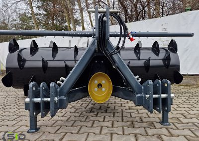 Silage spreader