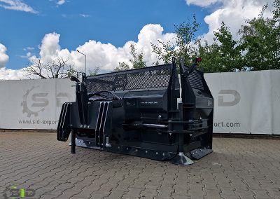 Hydraulic silage blade
