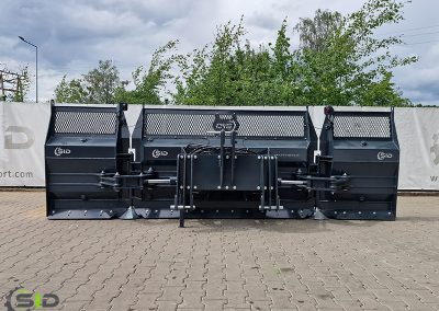 Hydraulic silage blade