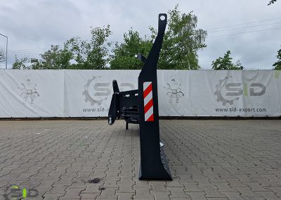 Hydraulic silage blade