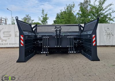 Hydraulic silage blade