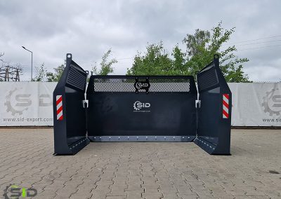 Hydraulic silage blade