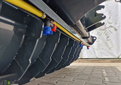Silage roller