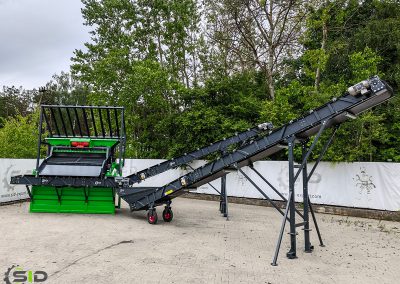 Vibrating screen