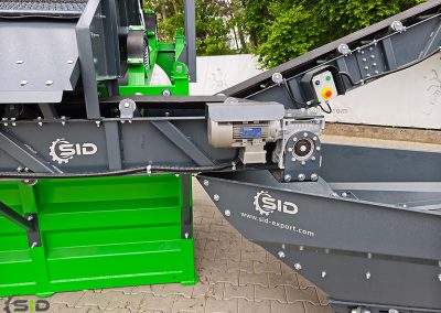 Vibrating screen