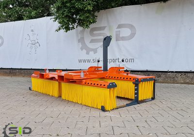 Brush sweeper V