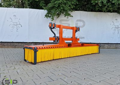Brush sweeper