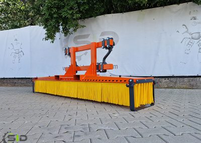Brush sweeper