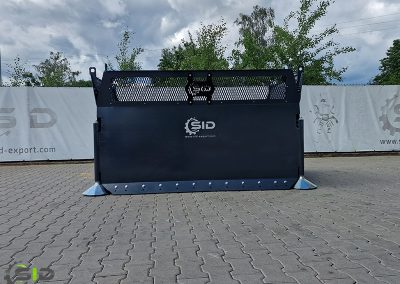 Hydraulic silage blade