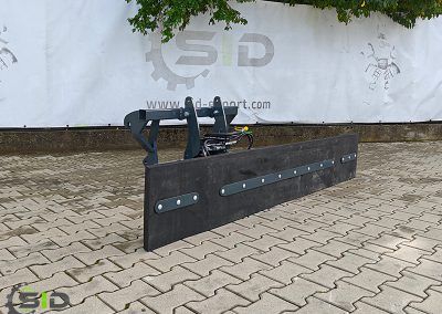 Rubber scraper