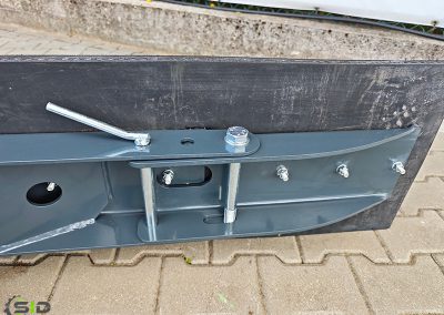 Rubber scraper