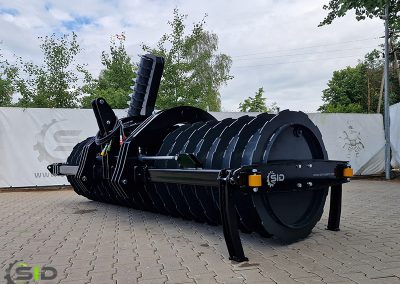 Silage roller